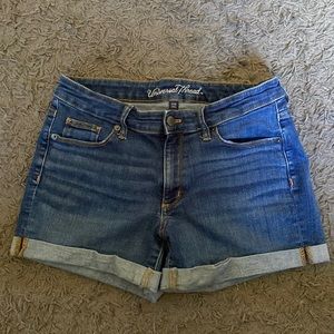 Universal Thread MIDI-Shorts